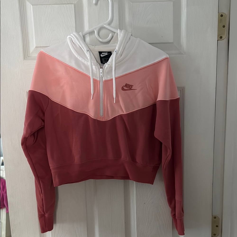 Nike Heritage1/2-Zip Crop Hoodie Top Medium Multicolor Pink Sweatshirt
